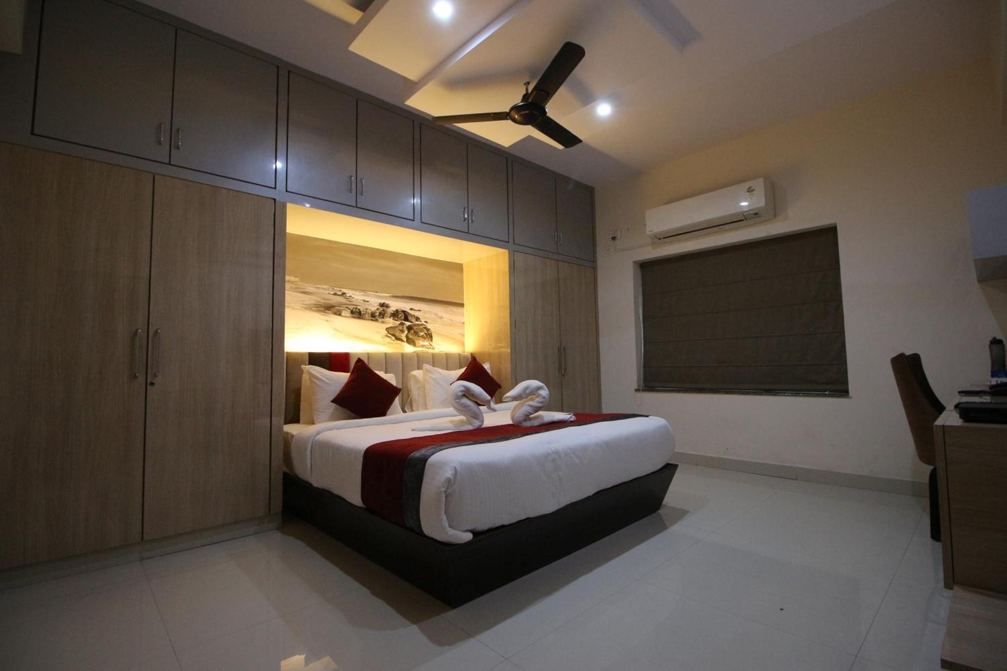 The Butterfly Luxury Serviced Apartments Visakhapatnam Exterior photo